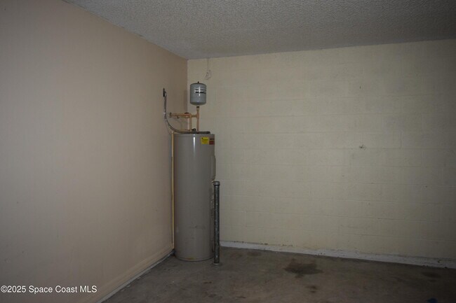 Building Photo - 939 Lyons Cir NW