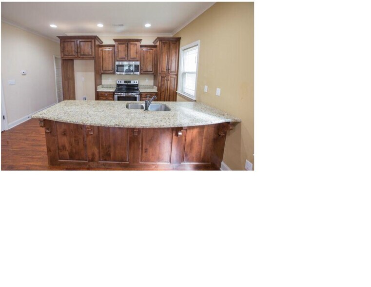 Building Photo - 22 Windham Ln