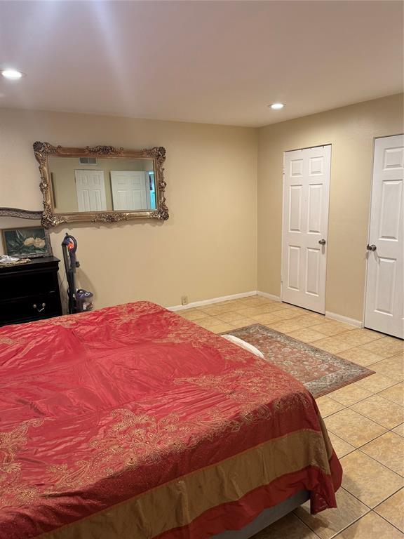 Building Photo - 5353 Richmond Ave.