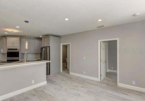 Building Photo - 1648 Bayshore Dr
