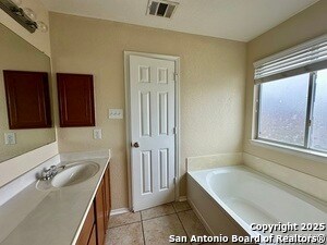 Building Photo - 327 Ville Serene
