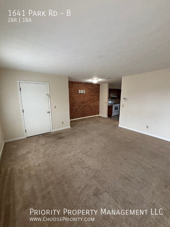 Building Photo - 1641 Park Rd