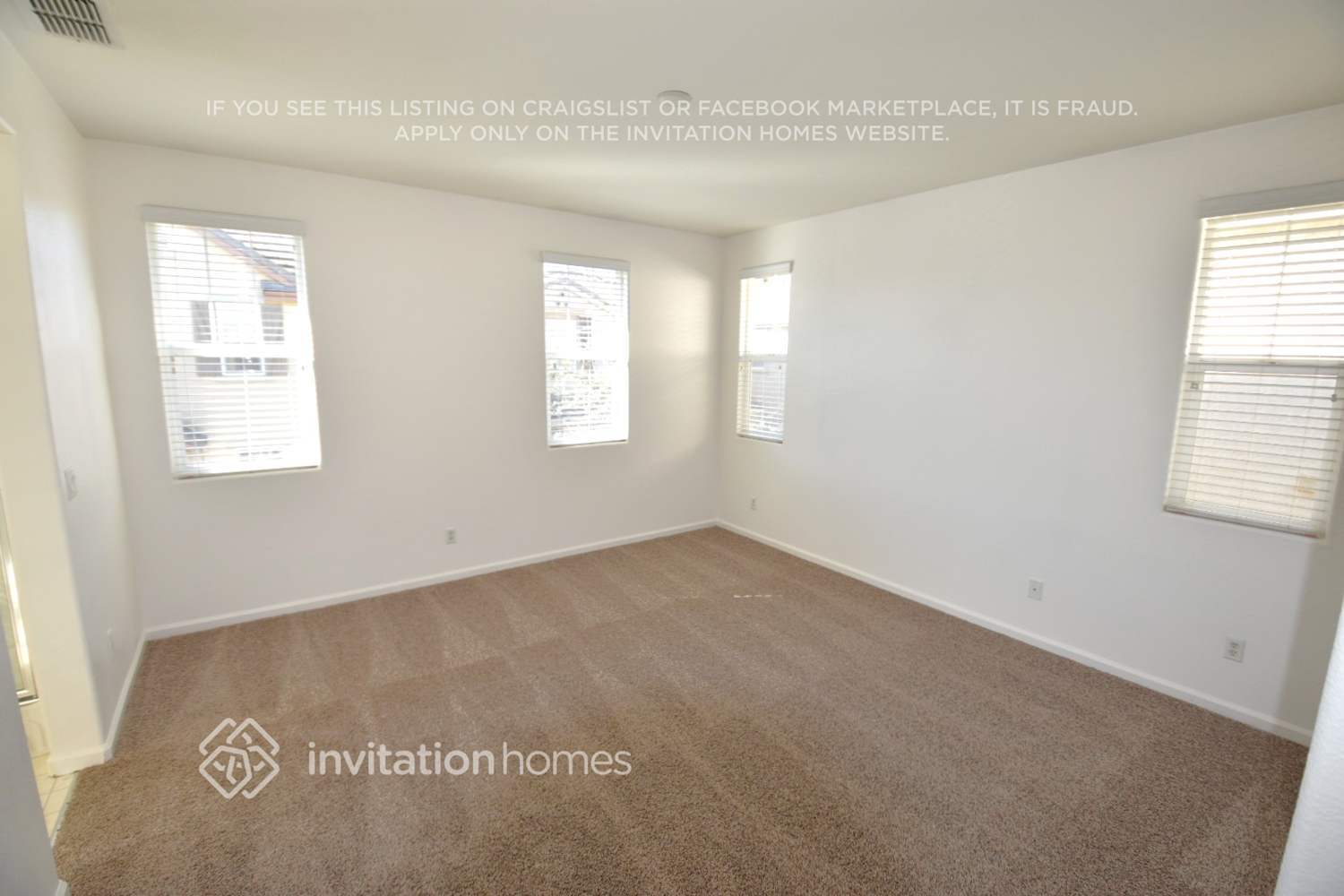 Building Photo - 260 Wapello Cir