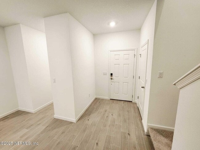 Building Photo - 6232 Mare Ave