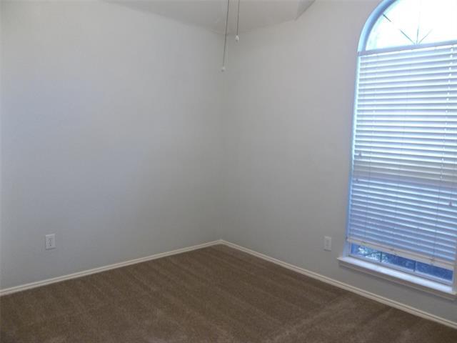 Building Photo - 8405 Greenfield Dr