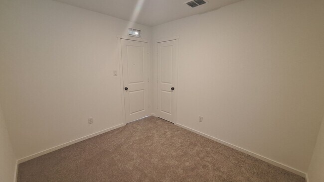 Building Photo - NEWLY BUILT 3 bedroom 2.5 Bath for Rent