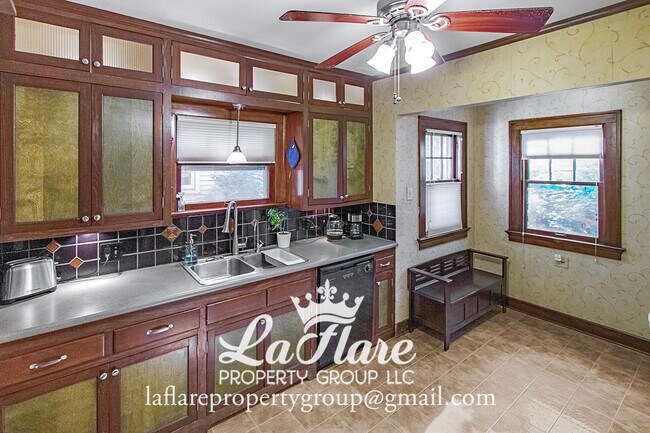 Building Photo - 3730 Wyckliffe Pkwy