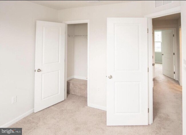 Building Photo - 110 Nelson Ln