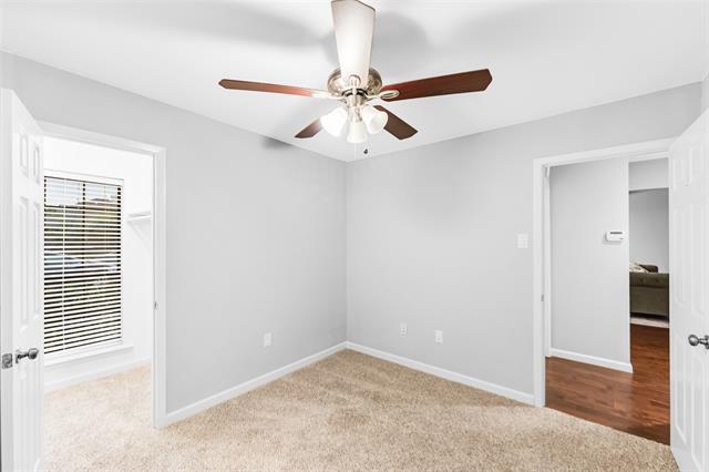 Building Photo - 2600 Summertree Dr