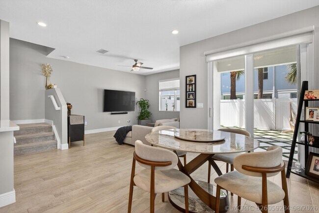 Building Photo - 1835 Sandpiper Pointe Pl