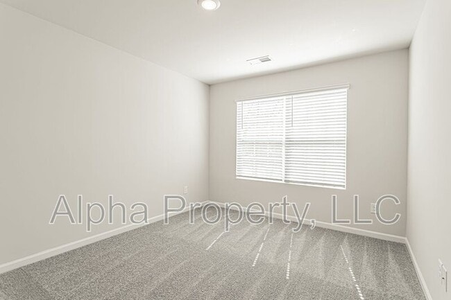 Building Photo - 108 Stellate Pl