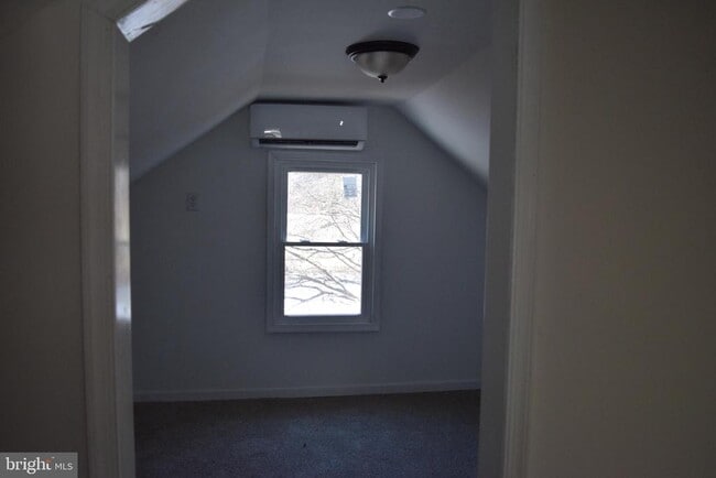 Building Photo - 613 Red Lion Branch Rd
