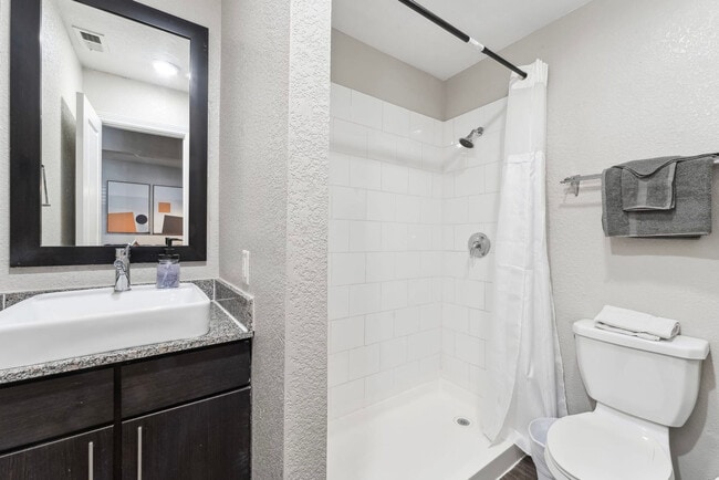 Building Photo - 2215 Town Lake Cir