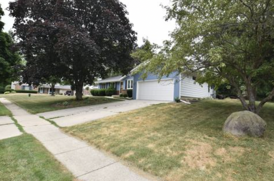 Building Photo - 6753 Hilldale Ct