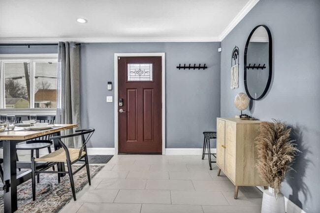 Building Photo - 1036 Union Ave