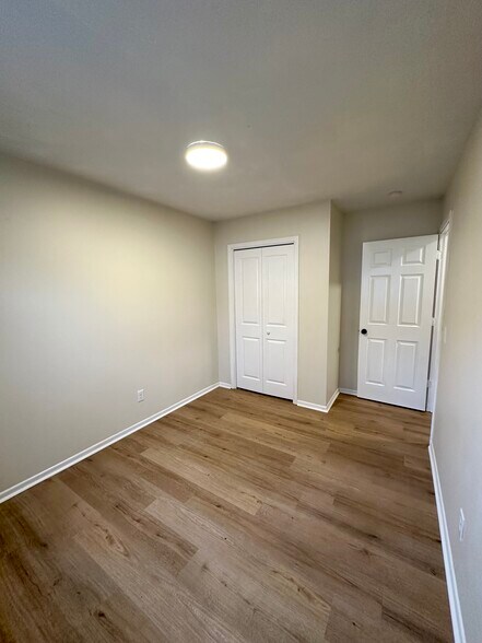 Building Photo - 2537 138th Ave NW