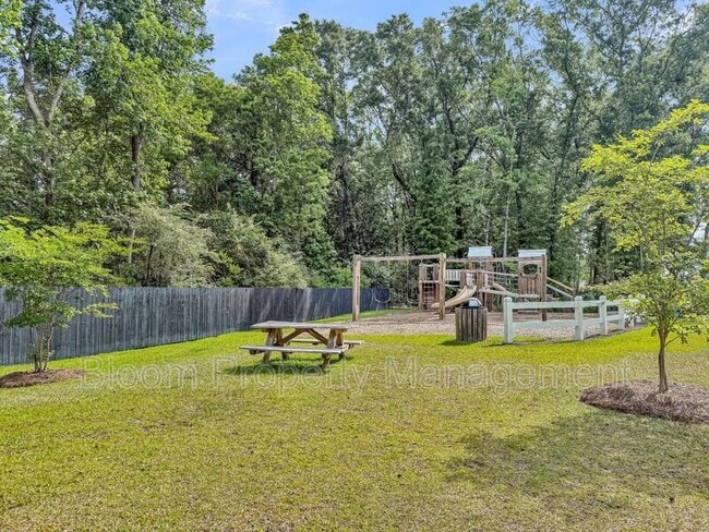 Building Photo - 151 Morning Vw Wy