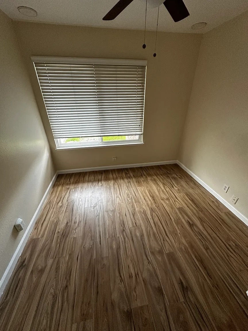 Building Photo - 3740 Kenton Ct