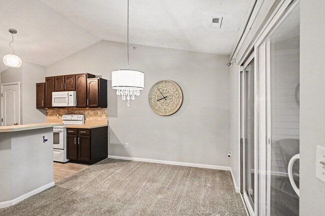 Building Photo - 1624 Ashley Ct