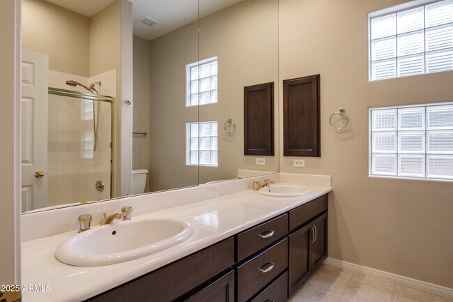 Building Photo - 11923 E Terra Dr