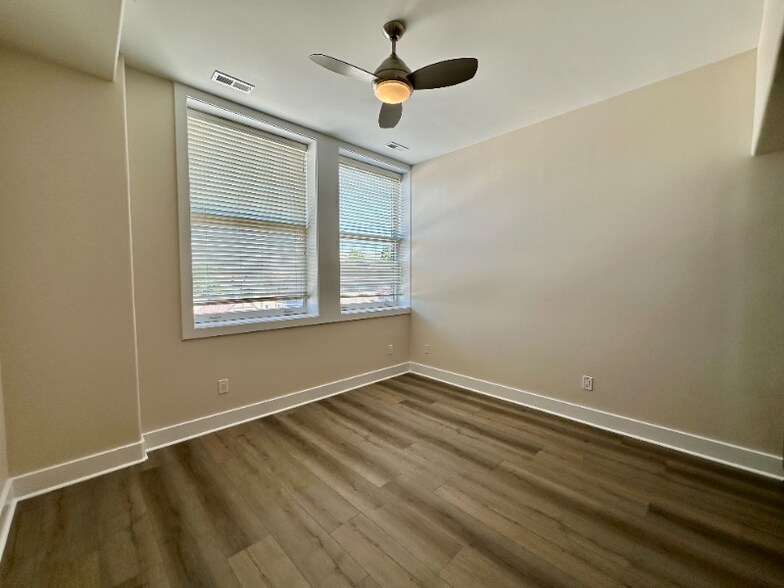 Building Photo - 2105 N Meridian St