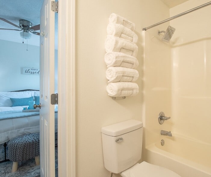 Private Bathroom - 1110 Century Oaks Dr