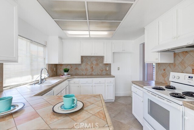 Building Photo - 16 Duane