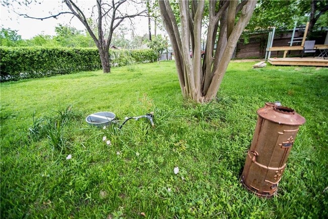 Building Photo - 2713 Sweeney Ln