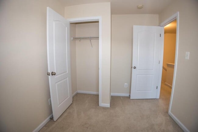 Building Photo - 4121 Trabert Ct
