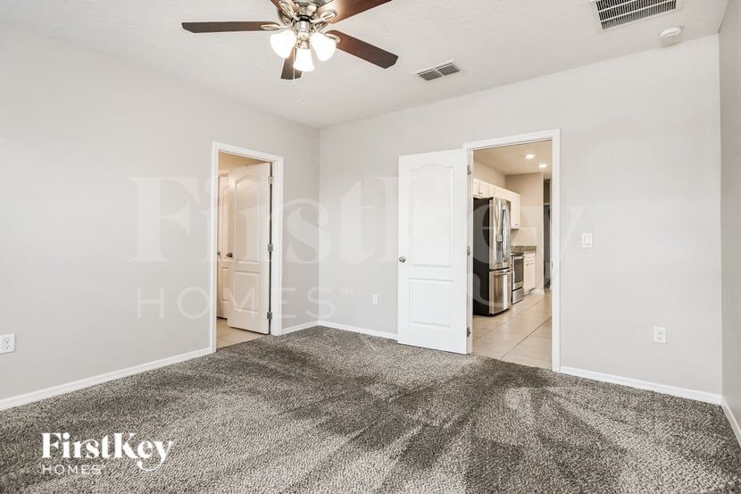 Building Photo - 2212 Red Rock Ct