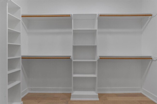 Building Photo - 5002 Pecan Springs Rd