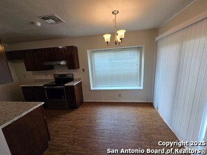 Building Photo - 1034 Cloverbrook St