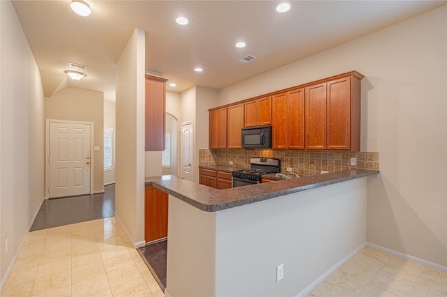 Building Photo - 28514 Lockeridge Springs Dr