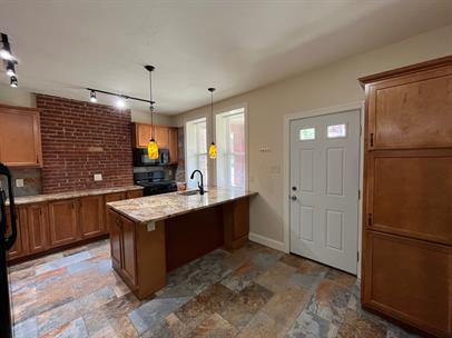 Building Photo - 6715 McPherson Blvd