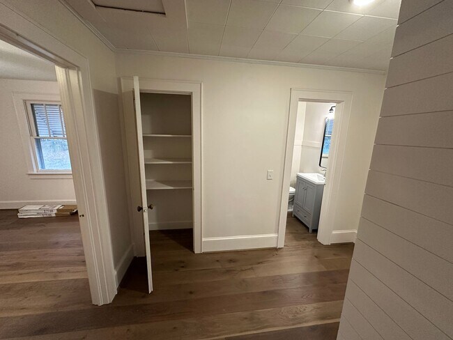 Building Photo - 3 Bedroom Newly Renovated Home in Central SC