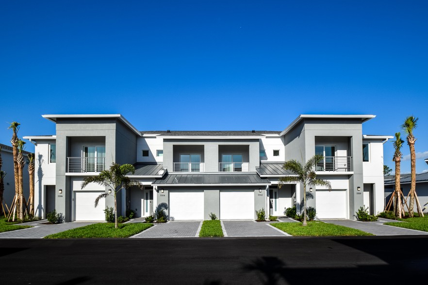 Primary Photo - Torino Lakes Townhomes