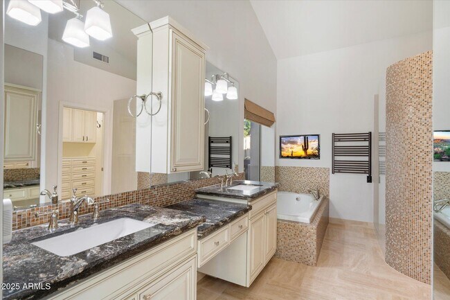 Building Photo - 17394 N 77th St