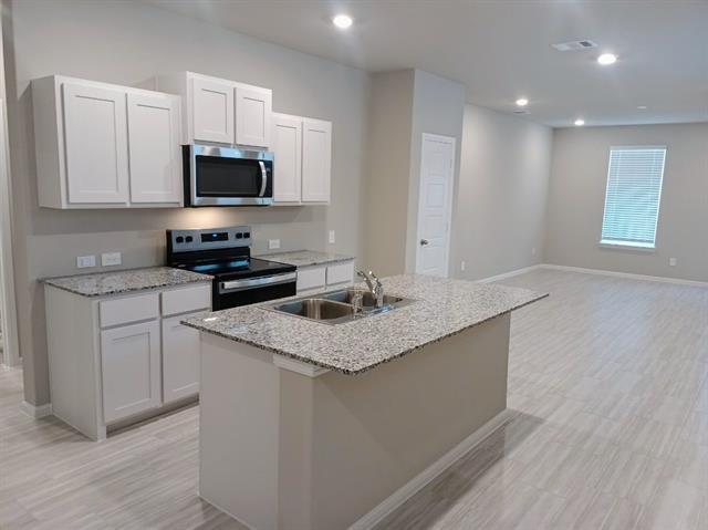 Building Photo - 3013 Pecan Farm Ln