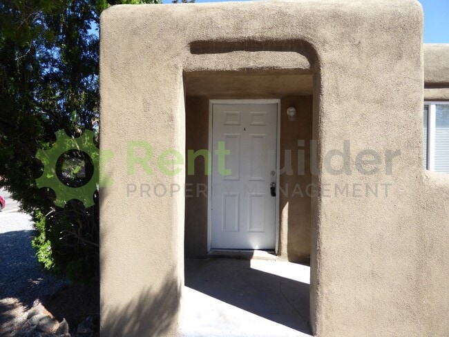 Building Photo - 3426 Smith Ave SE