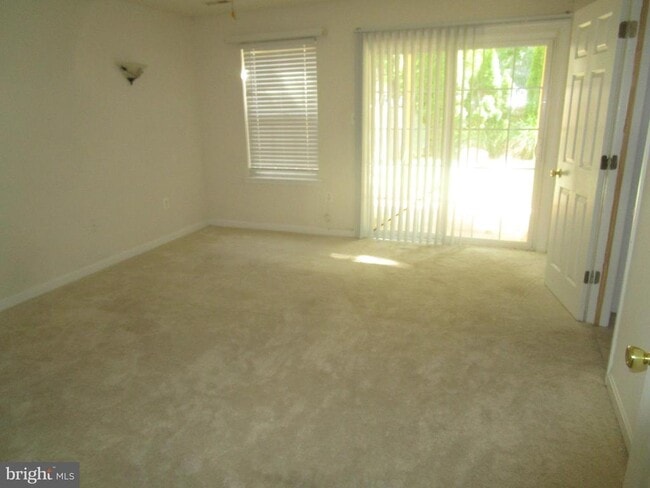 Building Photo - 7911 Heatherleigh Pl