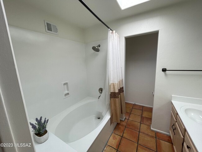 Building Photo - 11865 N Copper Butte Dr