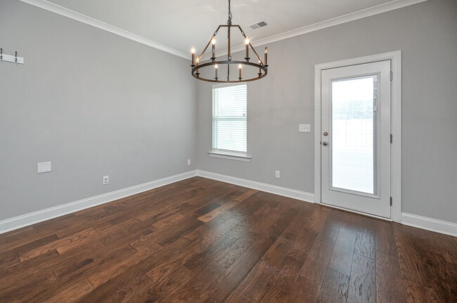 Building Photo - 60 Sumter Wy