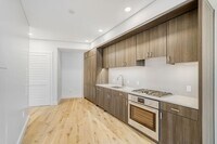 Building Photo - Newly Remodeled 1Bed/1 Bath Downtown Condo with Rooftop Deck & Luxury Amenities!