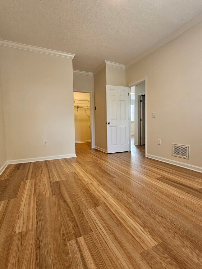 Building Photo - 1310 Ramseur Ln