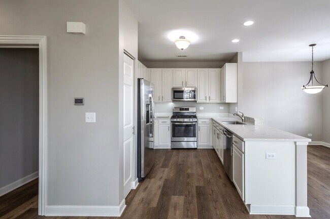 Building Photo - 2641 Loren Ln