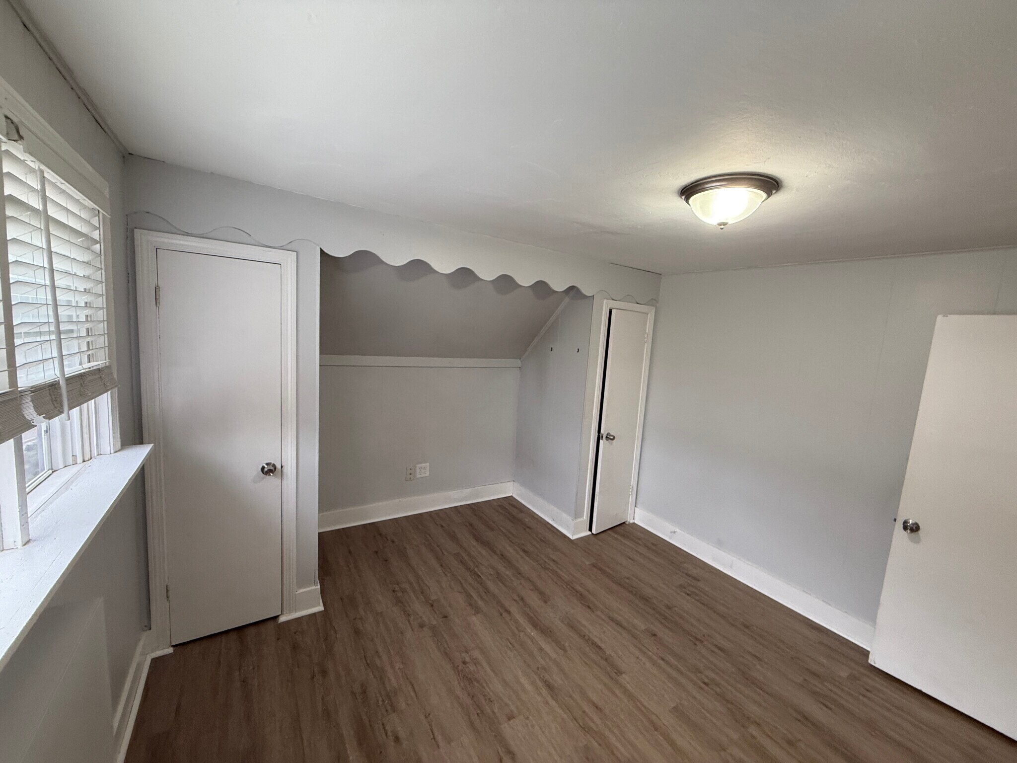 Building Photo - 11 Chadwick St