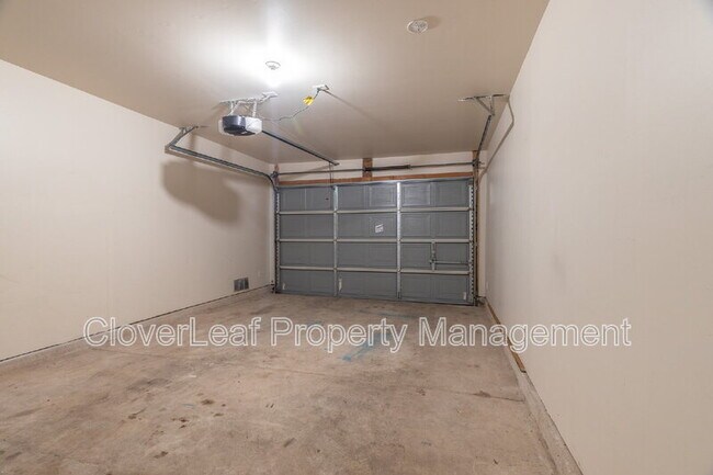 Building Photo - 11023 Barclay Point