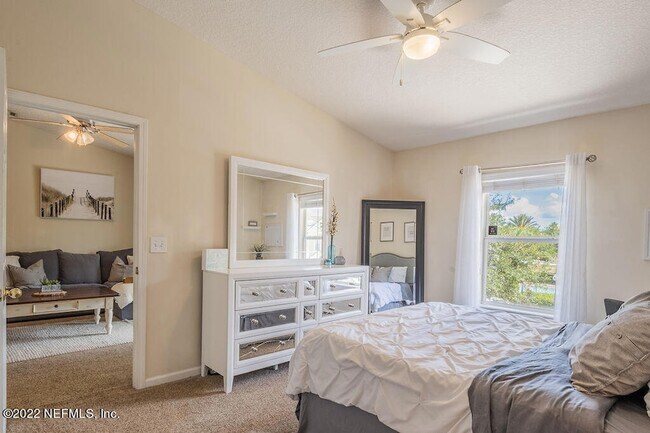 Building Photo - 13808 Herons Landing Way