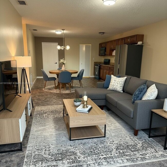 Building Photo - 2809 Jefferson Pkwy