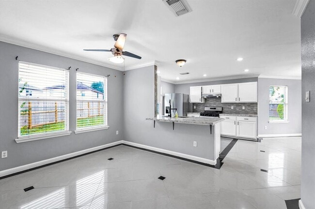 Building Photo - 7927 Summerfern Ct